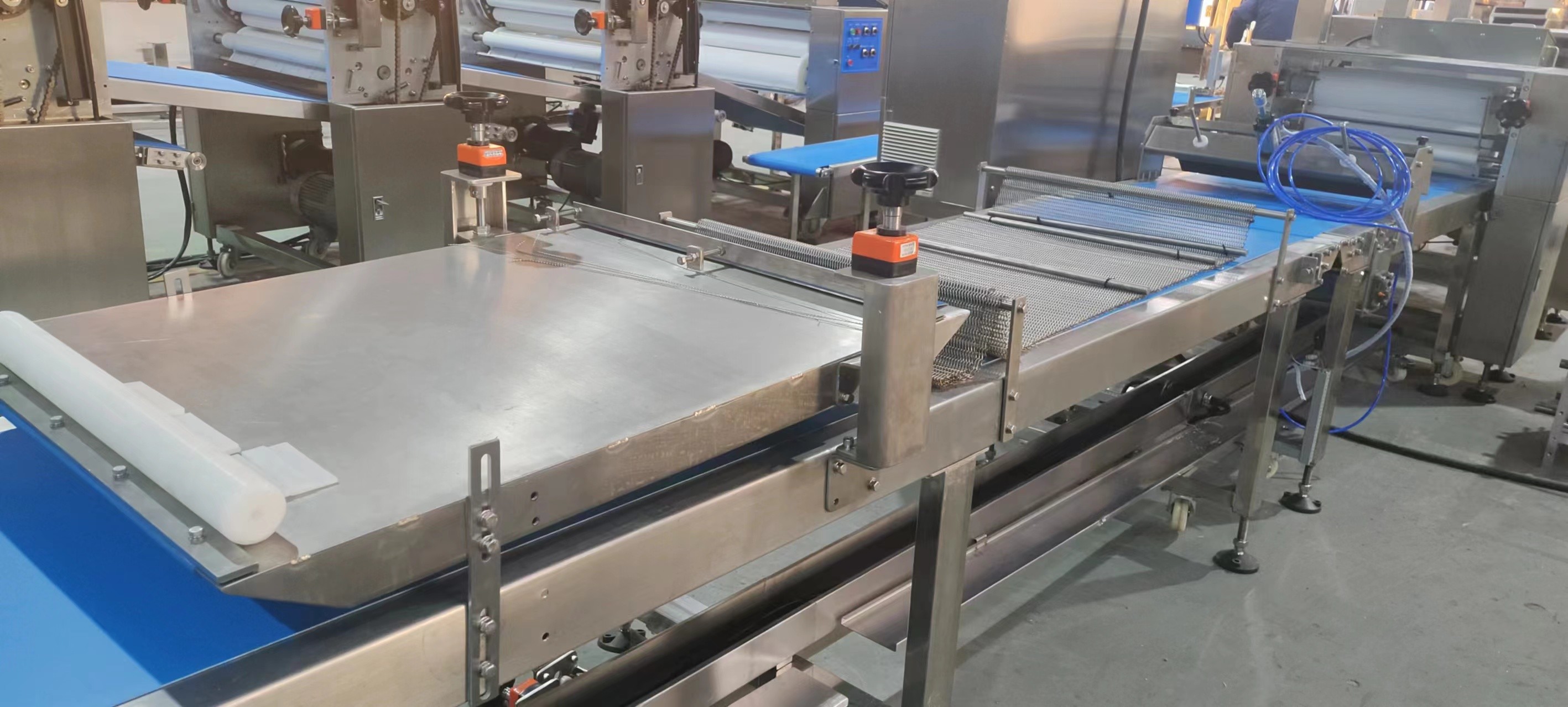Puff Pastry Line With High Production Capacity Dough Laminatig Line For Food Factory