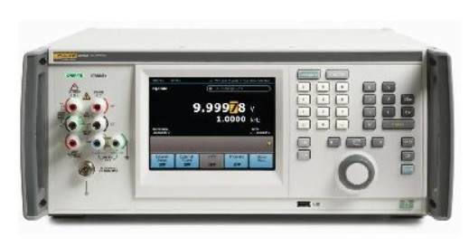 Industrial Fluke Digital Multimeter , 5730A High Performance Multifunction Calibrator