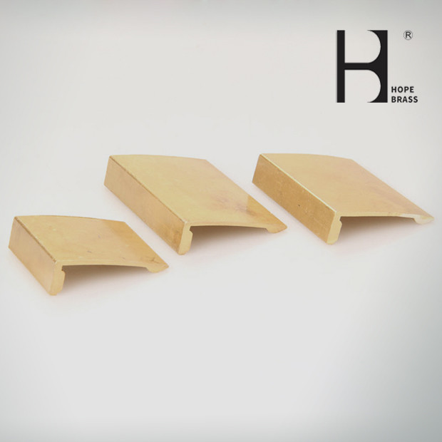 Wearproof H59 Copper Alloy Pen Profiles With Smooth Surface