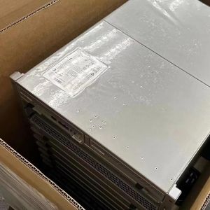  Boost network efficiency with 7500R2 Series 36 port 100GbE QSFP100 wirespeed line card Manufactures