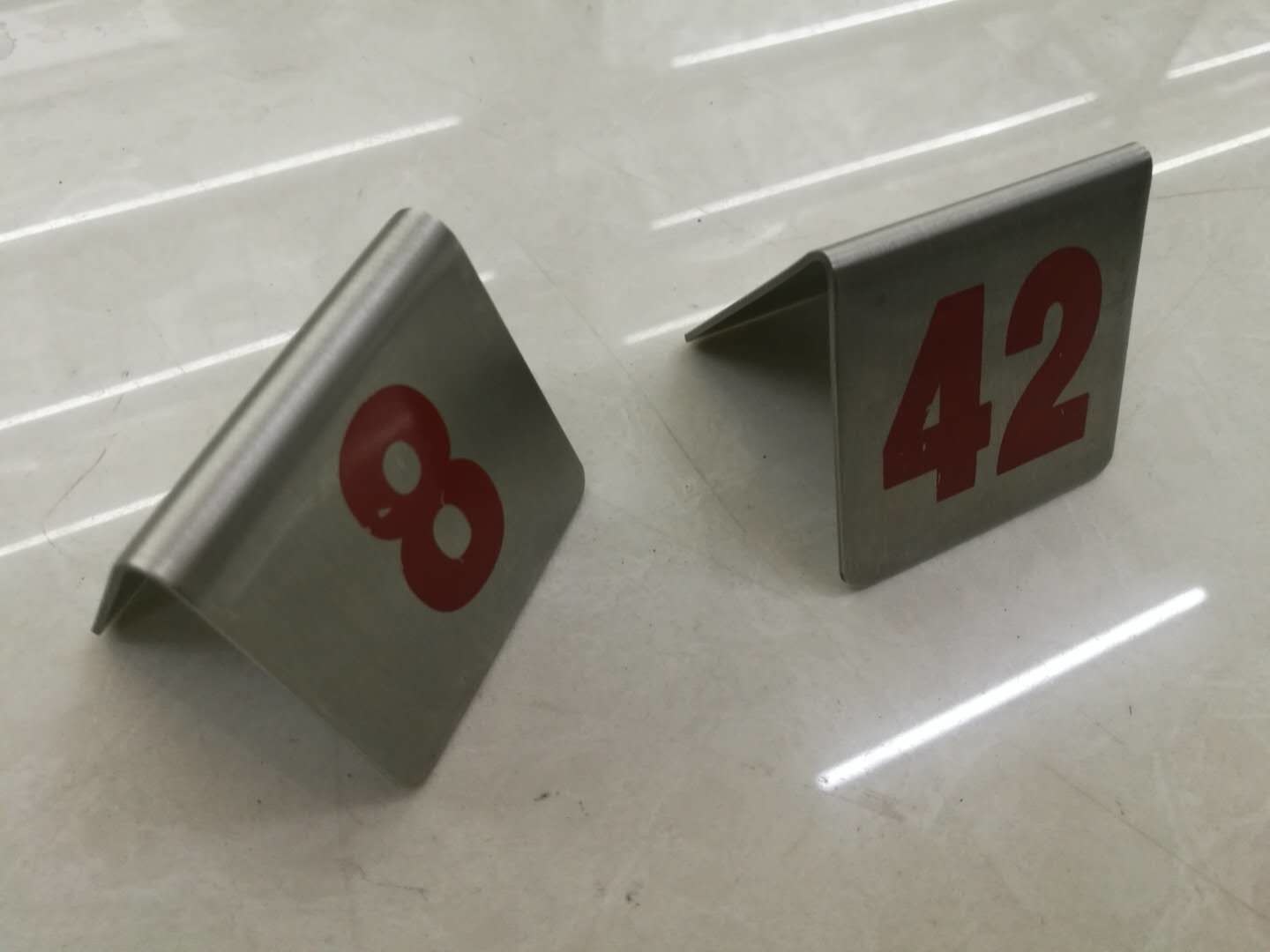 Stainless Steel Reserved Table Number Stands in English or Chinese Restanurant Room