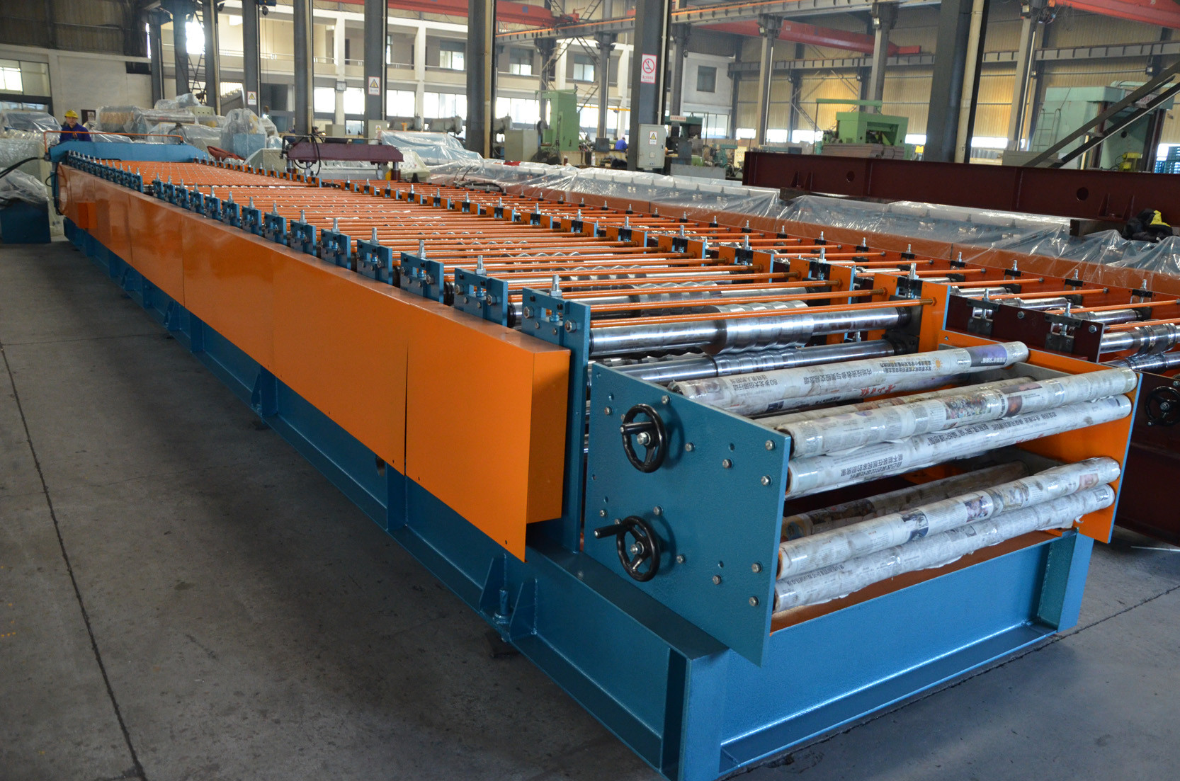 13KW Sheet Metal Roof Panel Roll Forming Machine CNC Servo