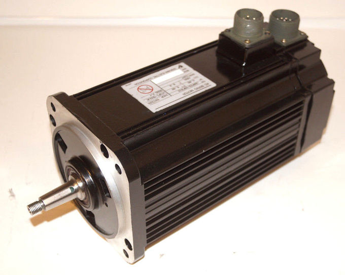 USAFED-09FB1 YASKAWA Servo Drive - 0.91A, 200V, 100W, 0.13HP  Original New 3
