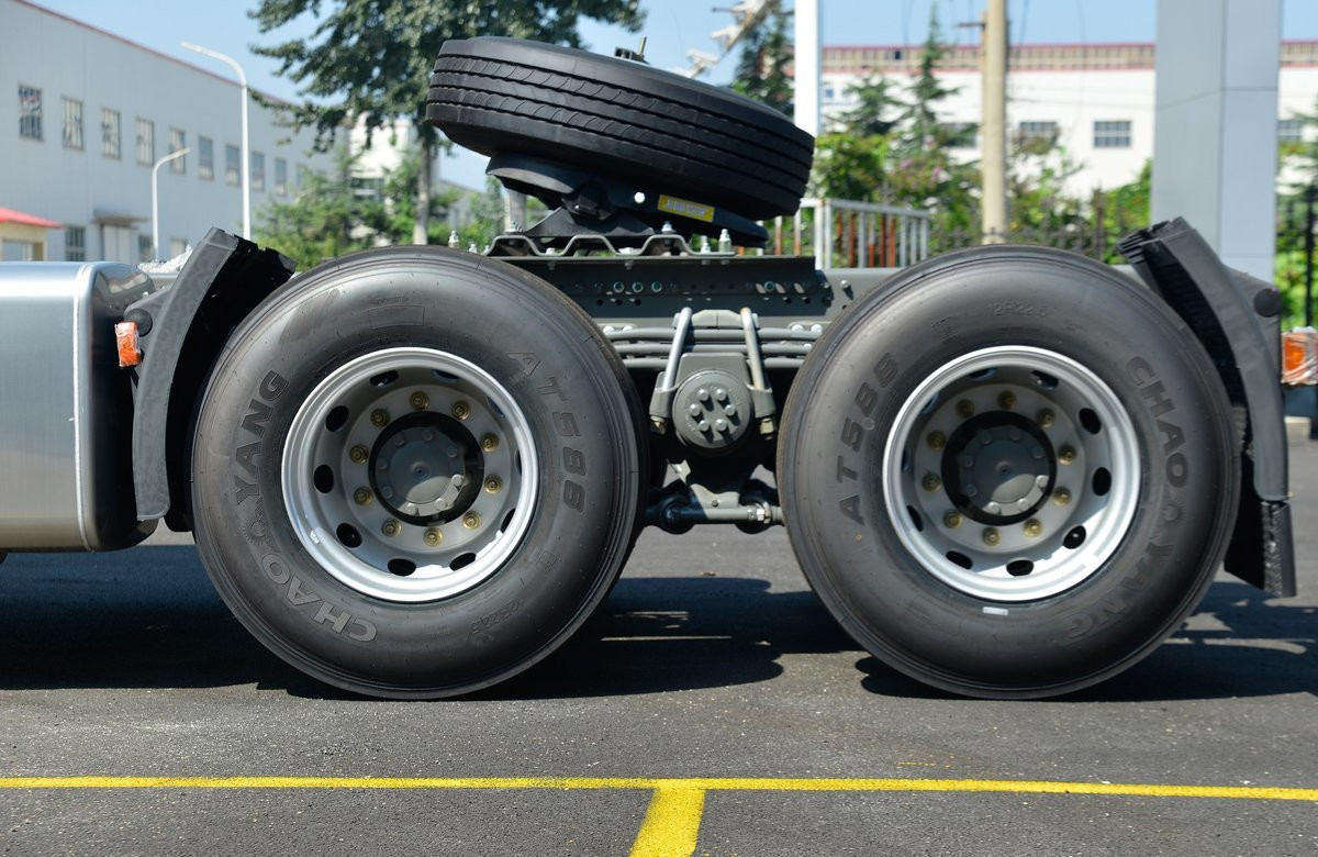 Tractor Truck 6*4 Heavy Duty Sinotruck SITRAK G7 High Roof 480hp AMT Leaf Spring