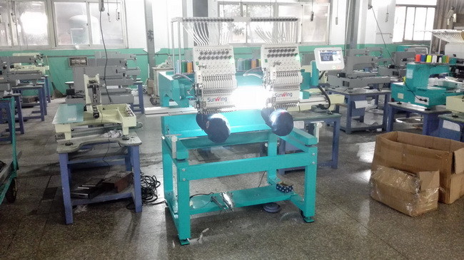 Portable Two Head Tubular Embroidery Machine Easy For Transit High Precision In Driving