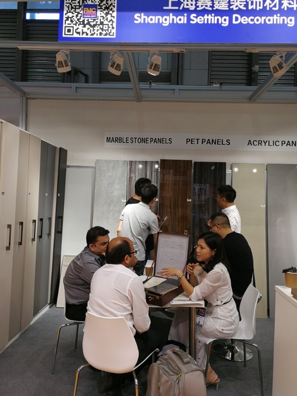 ISO14001 Deep Embossed E0 Uv Coating MDF Wall Panels