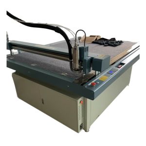 Versatile PVC Acrylic Epoxy Board Cutting Machine for Paper Boxes and Garment