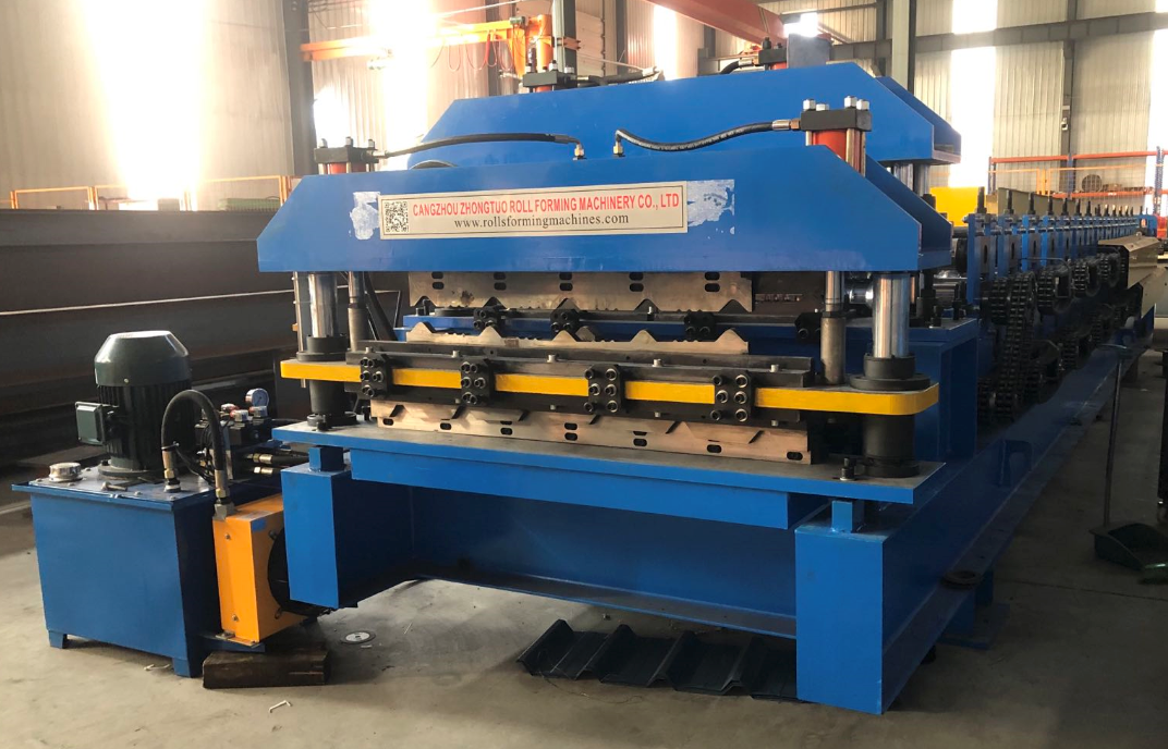 Double layer machine