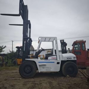 Well Maintained Second Hand TCM FD100 Forklift With Fork Positioner Raise 3m