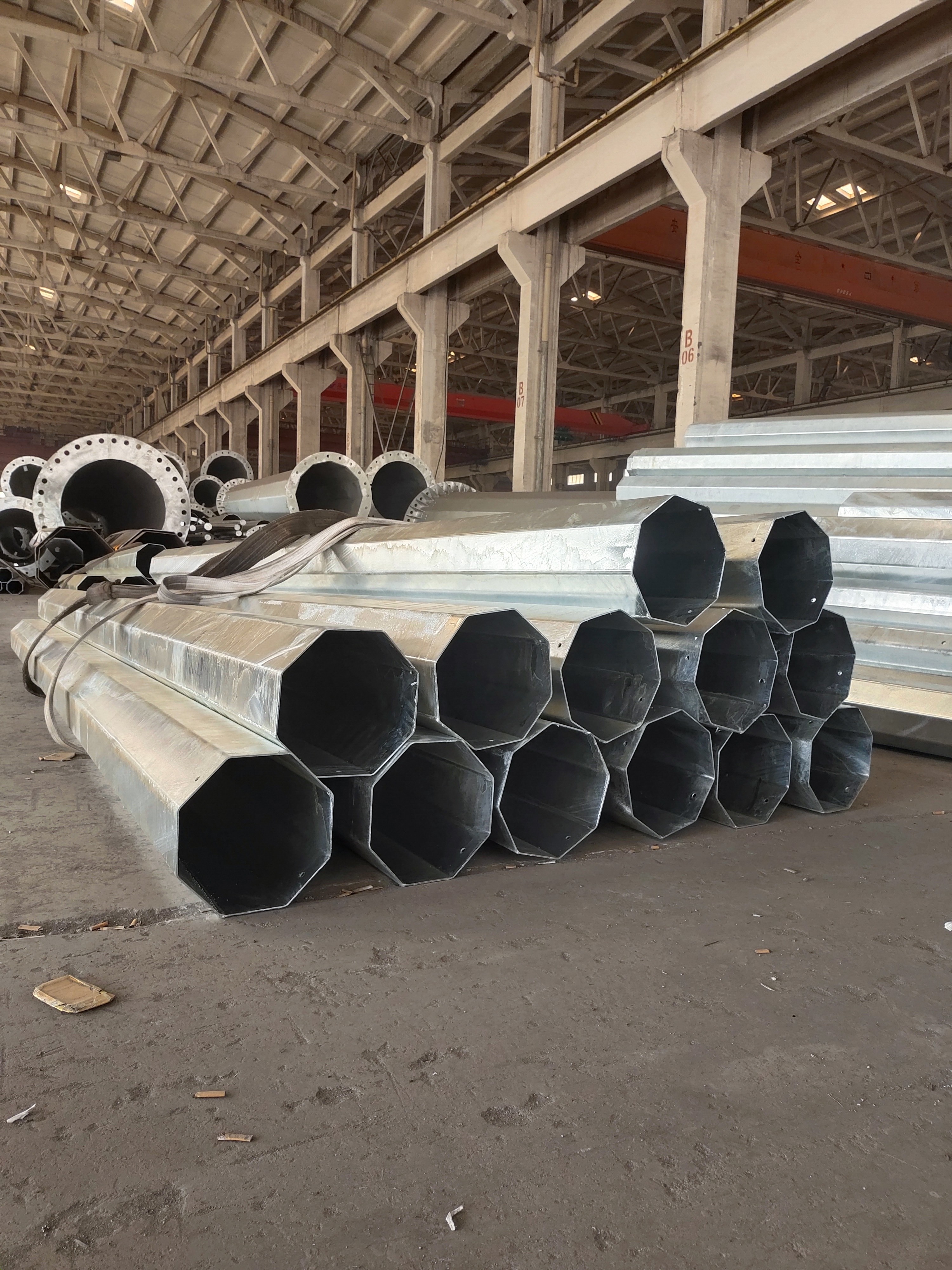 Hot Dip Galvanized Steel Electric Pole For Power Transmission Line With Good Design