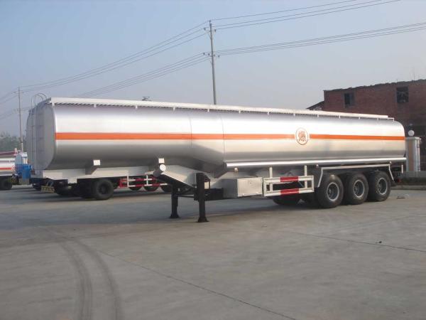 38000 Liters Fuel Stainless Steel Tanker Trailers For Loading Liquid 5