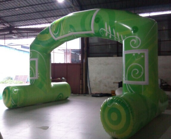 Green Standard Free Standing Inflatable Arch , PVC Tarpaulin Inflatable Arch for Advertising