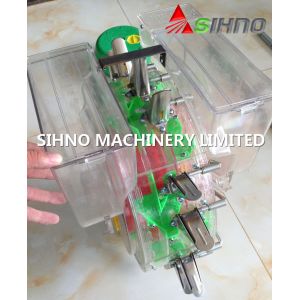  Seeder and Fertilizer in One Machine Manual Seeder for Corn Seeder Manufactures