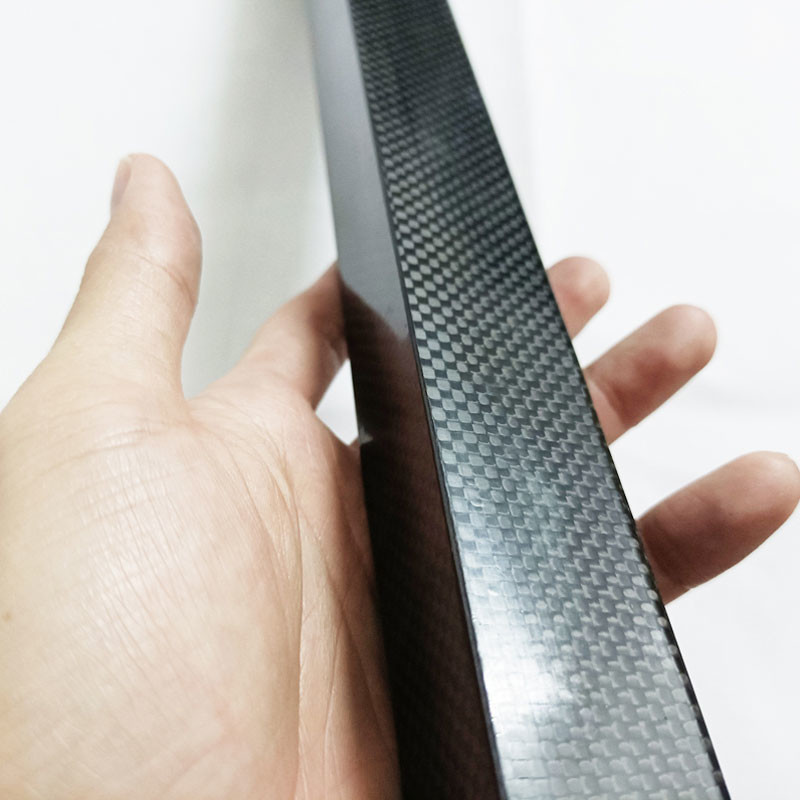Flexibility 2x2 Carbon Fiber Square Tube Twill Fabric Easy Machinability