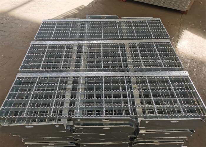 20×5mm Hot Dip Galvanized Steel Grating Walkway Metal Grates For Driveways