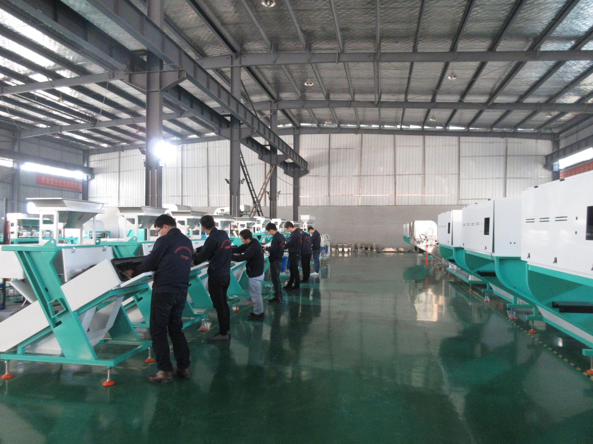 10 Chutes High Output Grain Color Sorter Equipped With Visible Sight Mirror