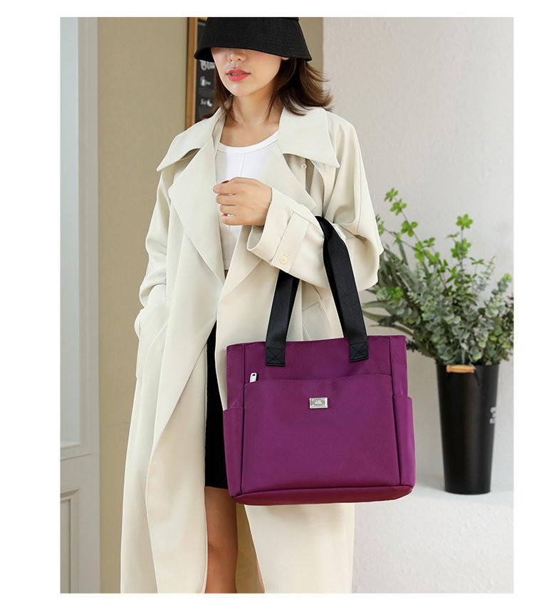 Custom Waterproof Women Hand Bags Nylon Tote Bag With Pocket And Zipper