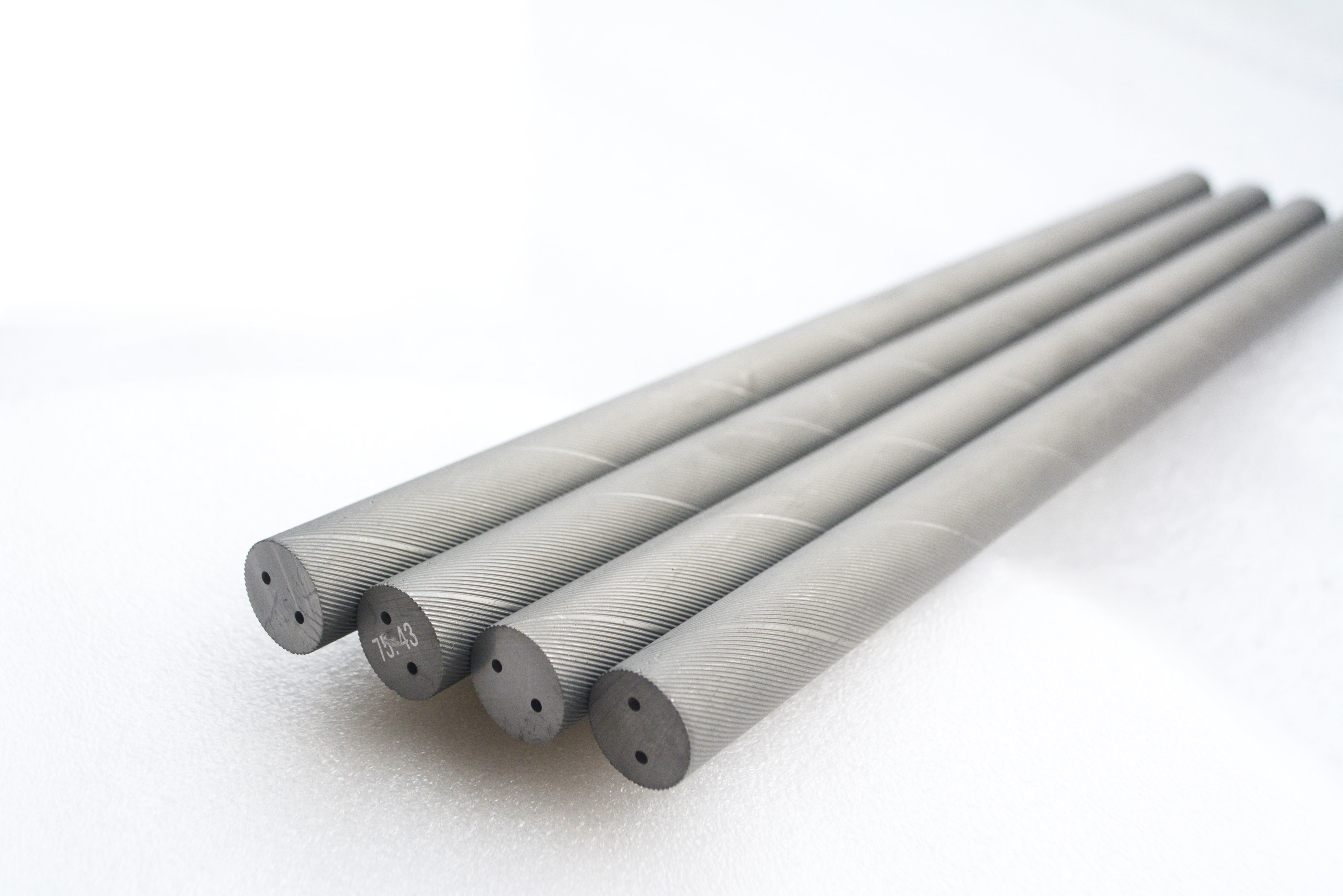 HRA 93.5 Helical Coolant Hole Rod Unground Carbide Blank Rods​