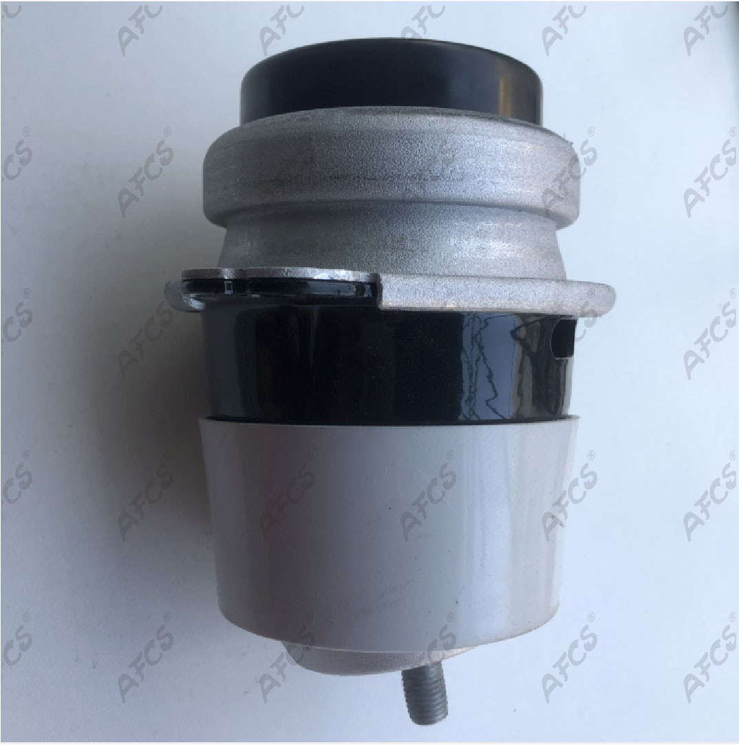 Volkswagen Touareg Audi Q7 7L8199131A Motor Engine Support Mount