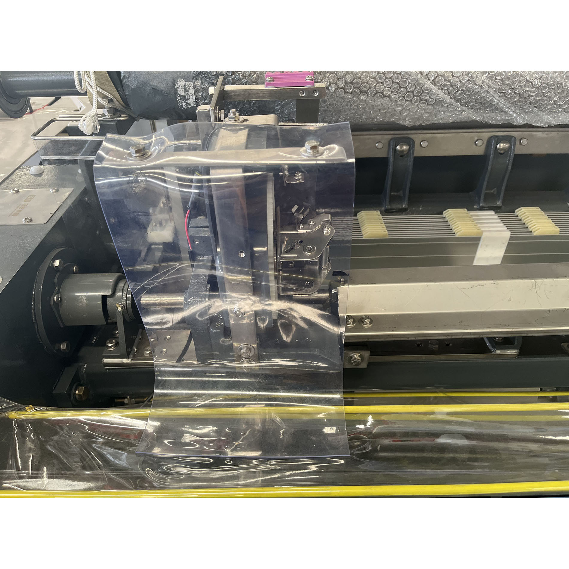 Four Side Elastic Cloth Fabric Water Jet Textile Weaving Loom With Cam Shedding