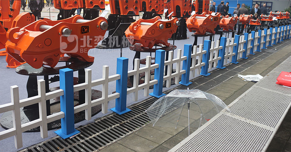 Excavator Hydraulic Double insurance Tilting type Quick Hitch