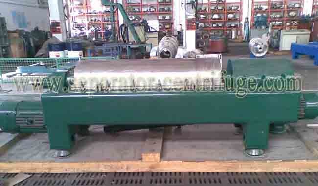 Solid Liquid Separation Horizontal Automatic Decanter Centrifuge Manure Sludge