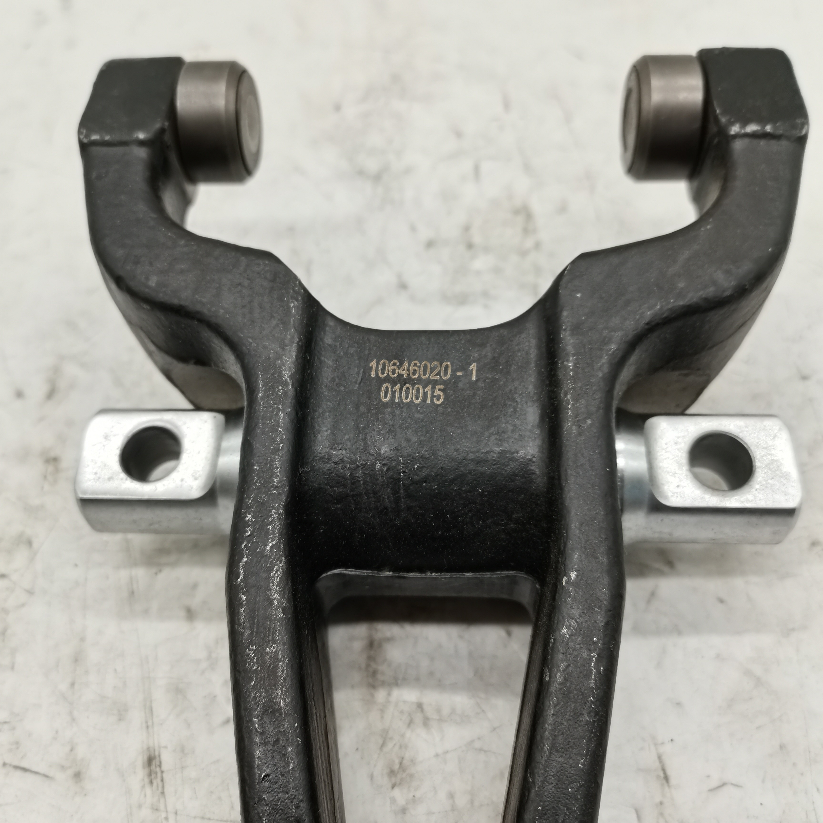 Original FAST Transmission Gearbox Parts Fork 10646020-1 for SHACMAN, etc China Truck
