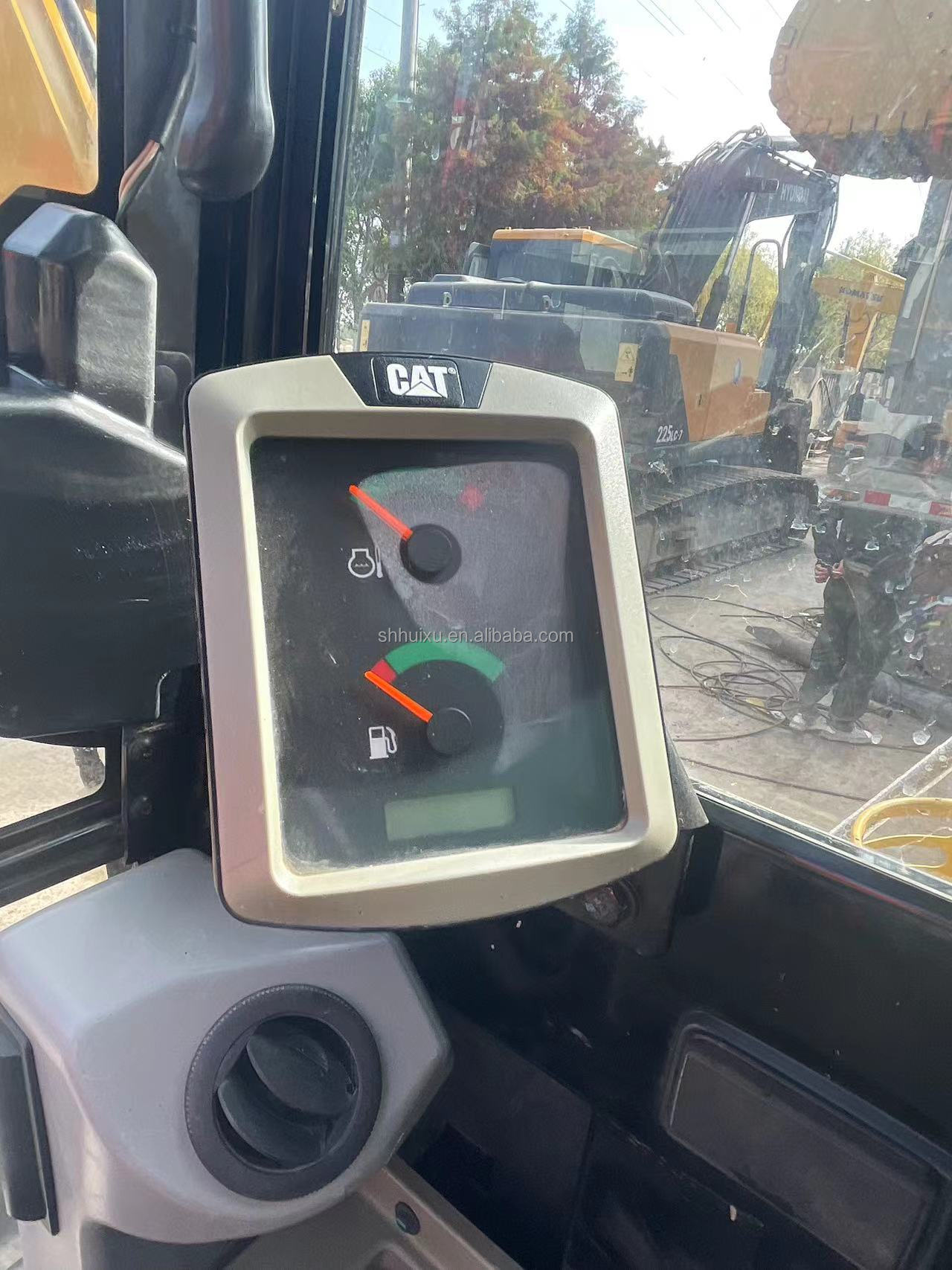 Used excavators CAT 305.5E cheap price used digger 5T CAT305.5 spots /construction machinery CAT305.5 5T secondhand excavator