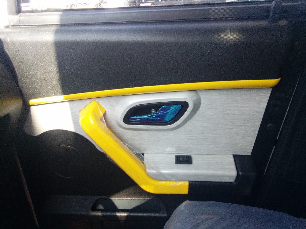 Air Conditioner 4 Wheel 100AH Electric Passenger Tricycle