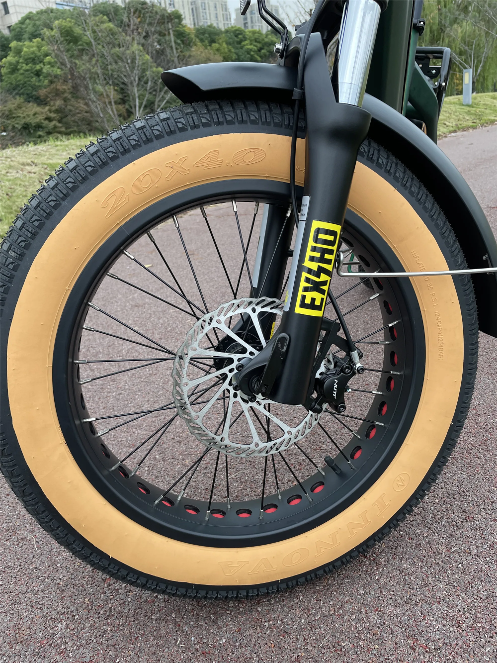 20 Inch Retro Folding Step Thru Electric Bike 48V 750W With LCD Display