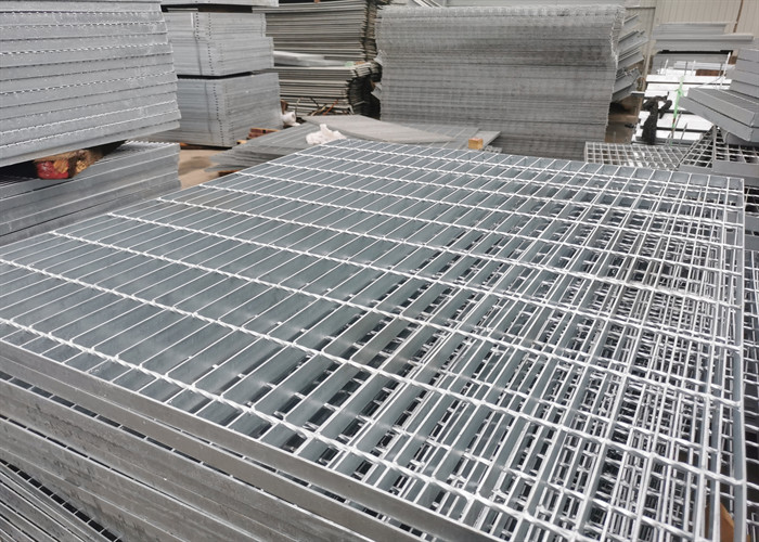Factory Hot Sale Easy Installation Galvanized Welded Steel Grating For Drainage Channel