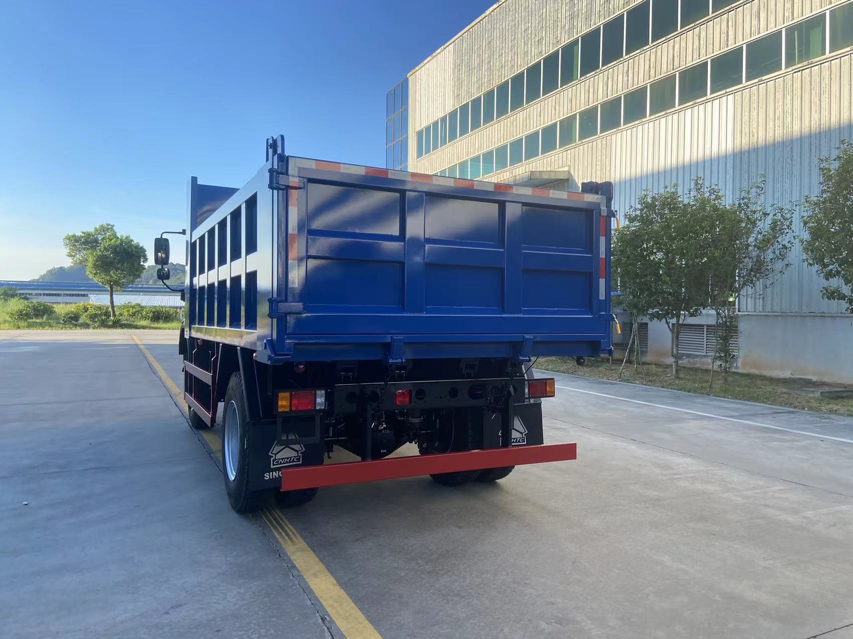 SINO New Mini Light Duty 5-20 ton 6x2 4x2 4x4 240hp/200hp/190/220/160 hp Tipper Dump Trucks for African