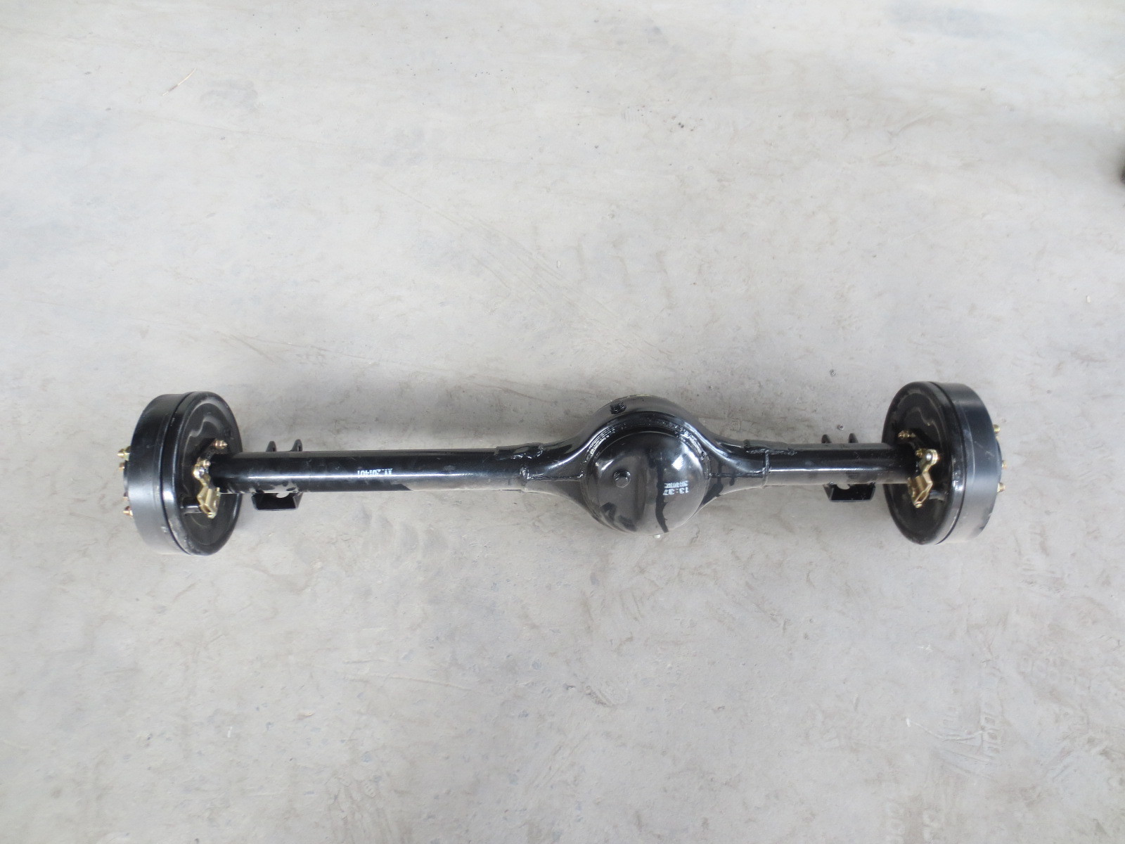 Cargo Tricycle Rear Axle Full Floating Type With 220mm Mechanical Drum Brake