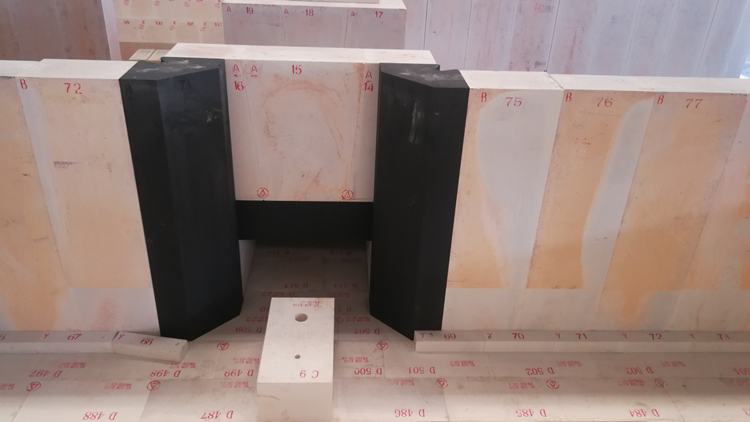 Cr2O3 50-93 and Corrosion Resistant Chrome Tiles for Glass Furnace Wall Block Pitching