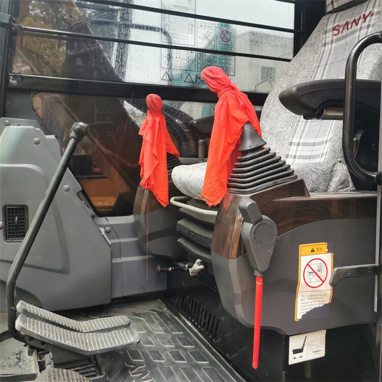 6.1m Transport Length Used SANY75C Excavator with ISUZU Engine Made in 2020 Model