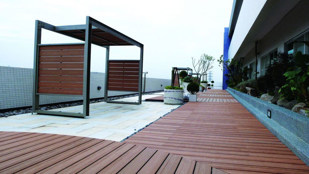Good Price WPC Wood Plastic Composite Flooring / Decking with SGS