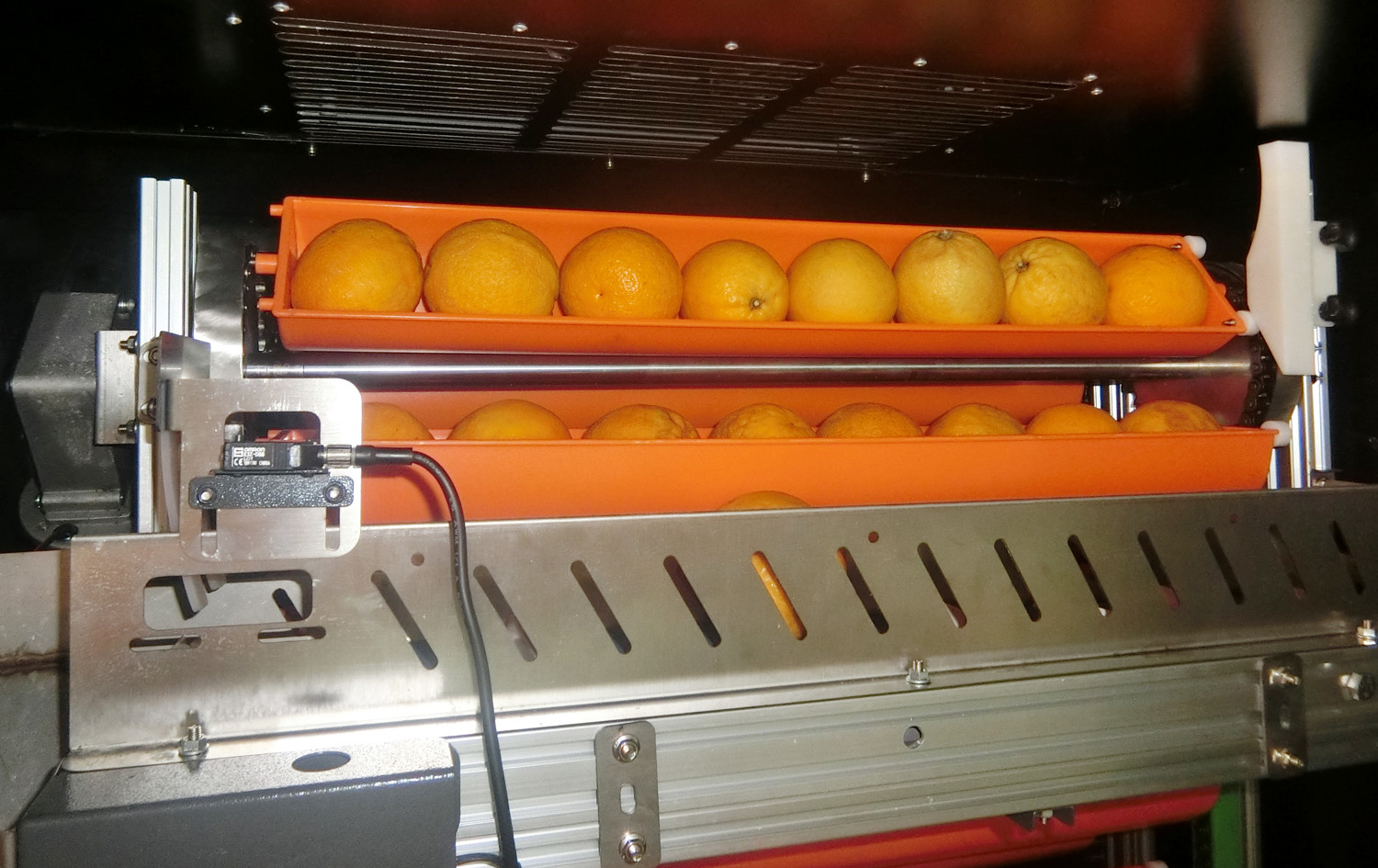 ORANGE JUICE VENDING MACHINE 100% BIO SAFETY, 100% PROOF-COVID