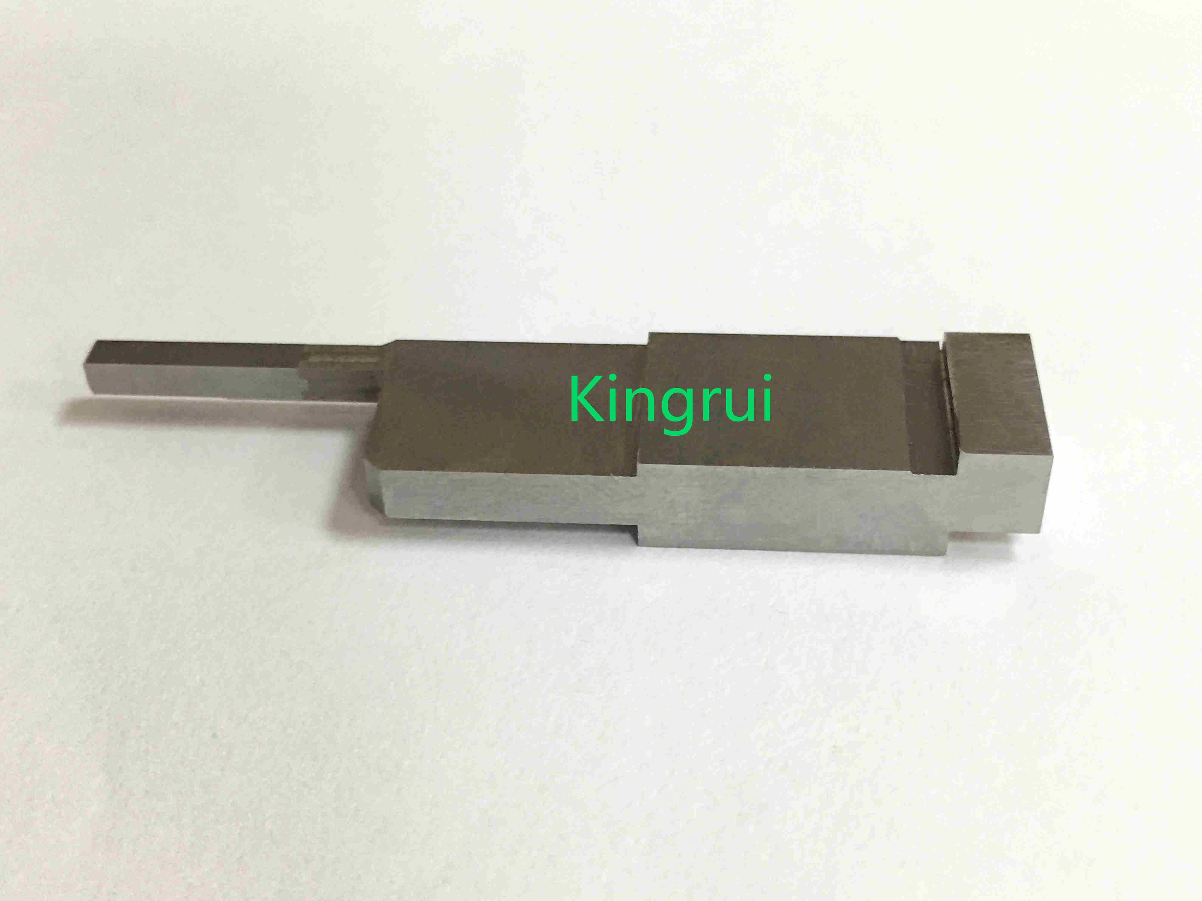 54 HRC Hardness SKD11 Precision Auto Parts Reach To Ra0.1