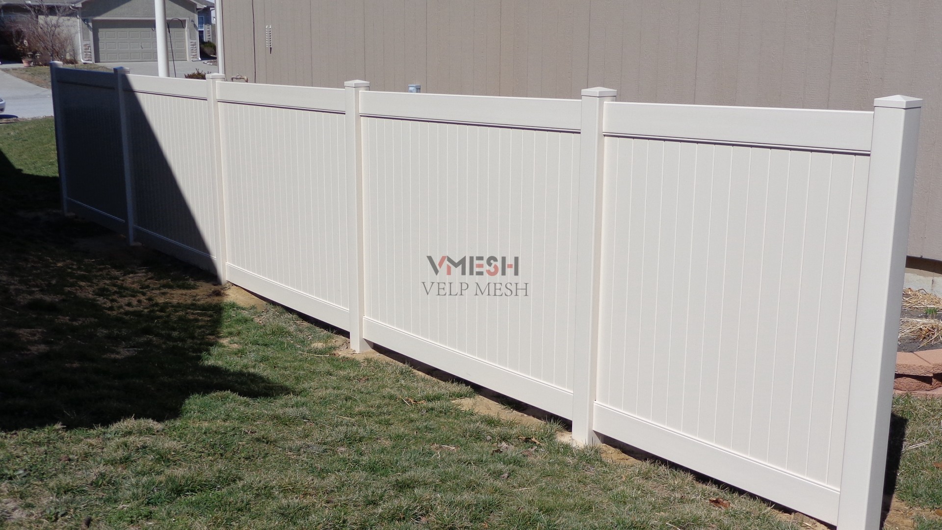 Courtyard Swimming Pool Custom Vinyl Fence 6x8ft