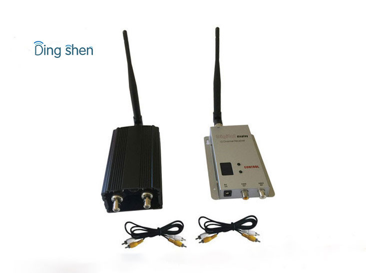 1.2Ghz Analog Video Transmitter 5W UAV Wireless Video Transmitter and Receiver 8 Channels