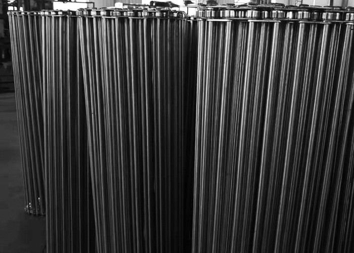 Acid - Resisting Stainless Steel Chain Mesh Conveyor Belt To Transporting Products