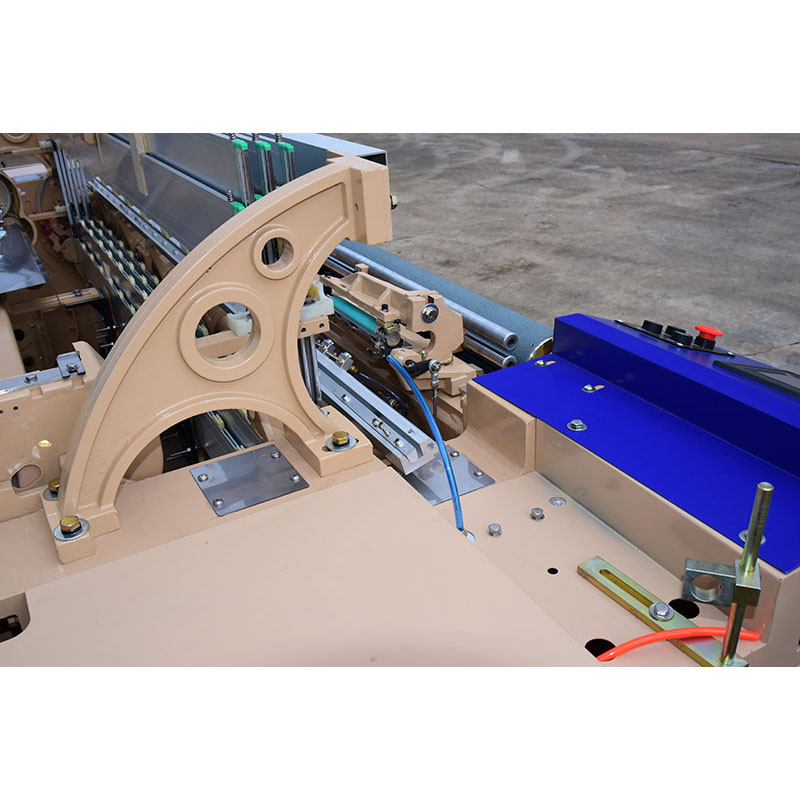 170cm Textile Air Jet Loom Speed 1000 RPM ATUFS A Machine For Weaving