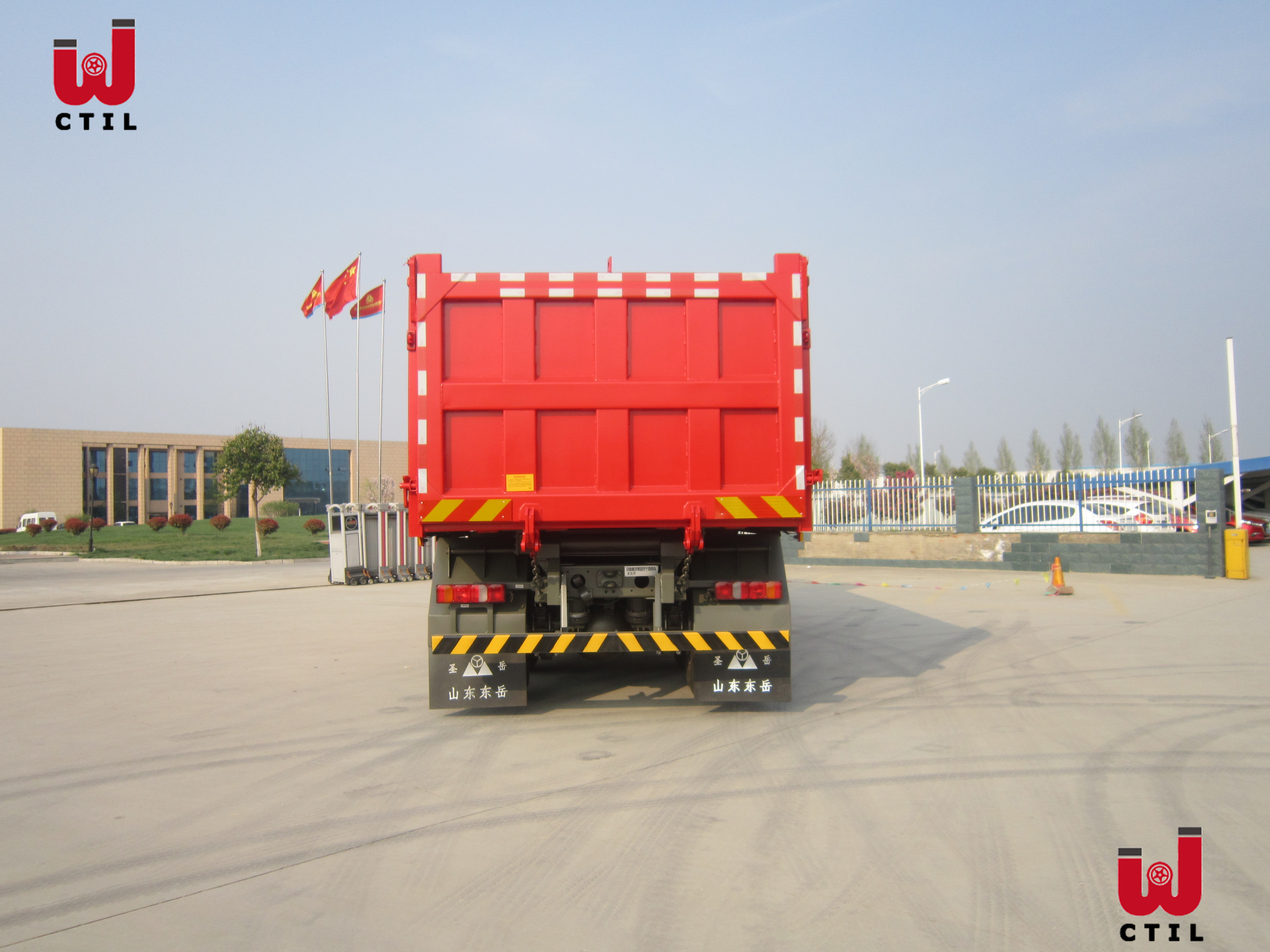 dumper truck