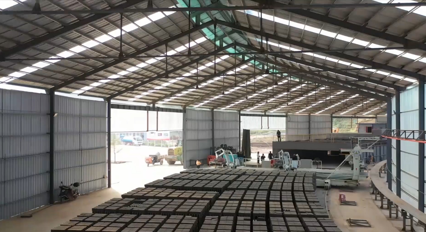 150m Length Rotary Kiln Brick Manufacturing Plant With Intelligent Moving Of Kiln Body