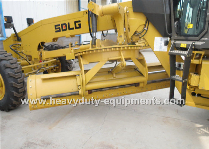2200R / Min Road Construction Machinery 16.5 Ton Motor Grader With 158Kw Rear Axle Drive