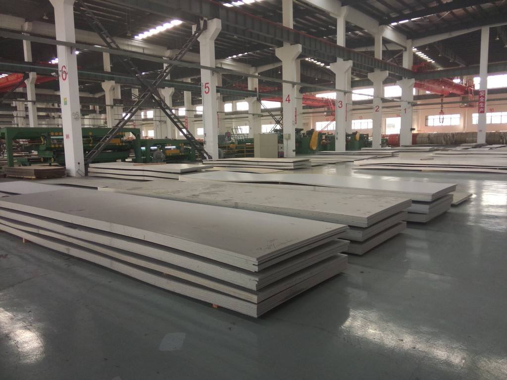 Checkered Hot Rolled Stainless Steel Plate 300mm Thickness SS410S