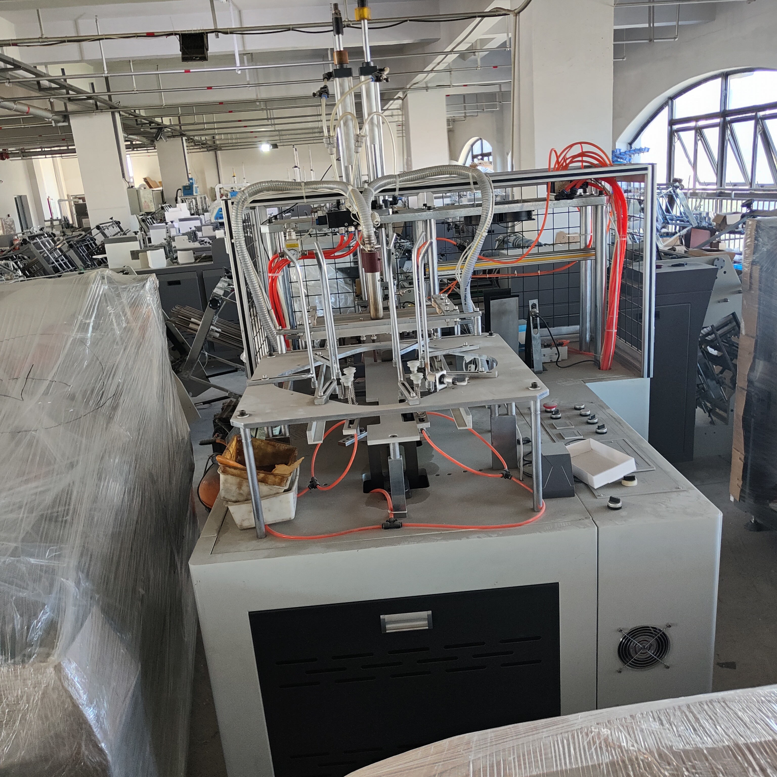 Non standard carton machine # decorative works # food carton # disposable lunch box # Hot-melt adhesive process