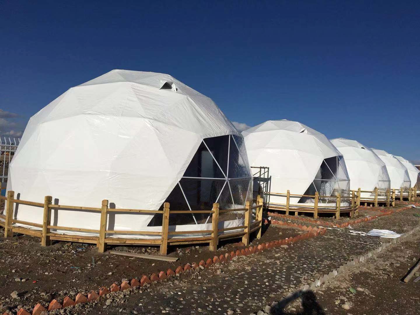 Diameter 6m Green Color Igloo Glamping Dome Tent With Kitchen