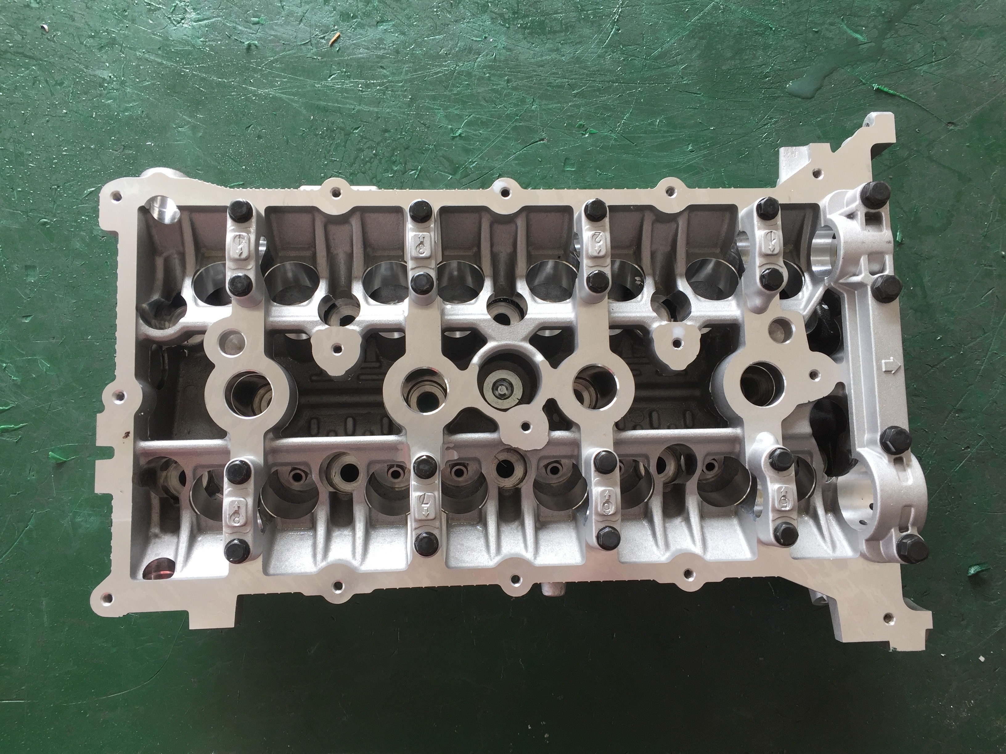 HYUNDAI G4KD G4KE 2.0L 2.4L CYLINDER HEAD/22100-2G051