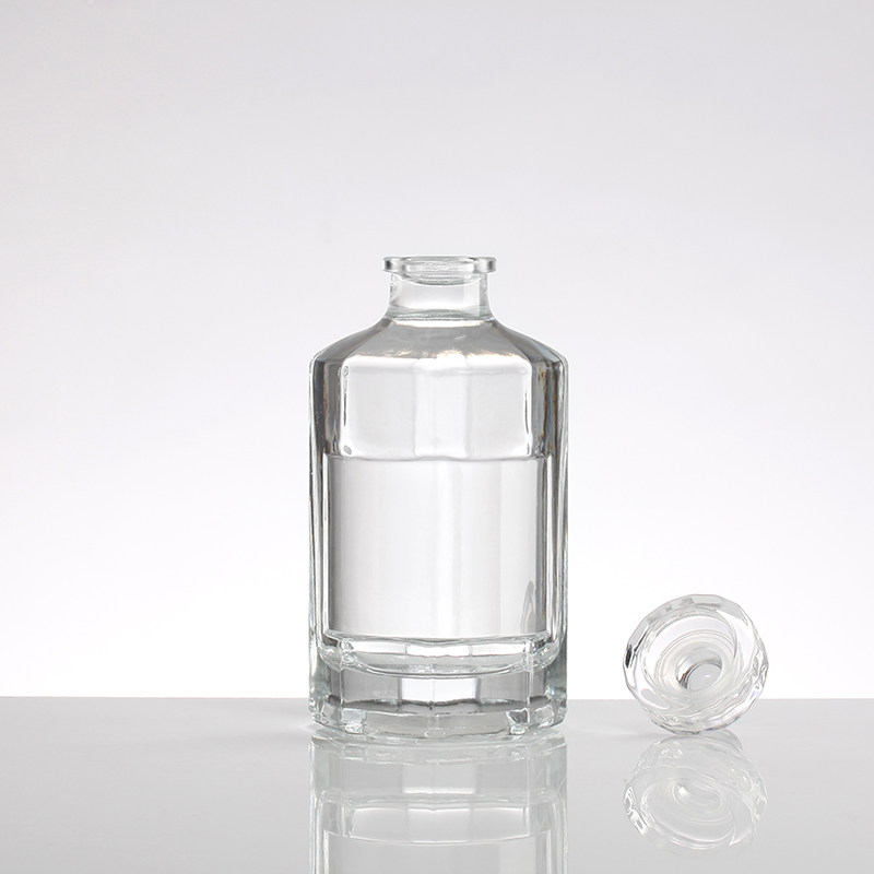 500ml Transparent Whiskey Glass Bottle with Cork Customized Design Hot Stamping